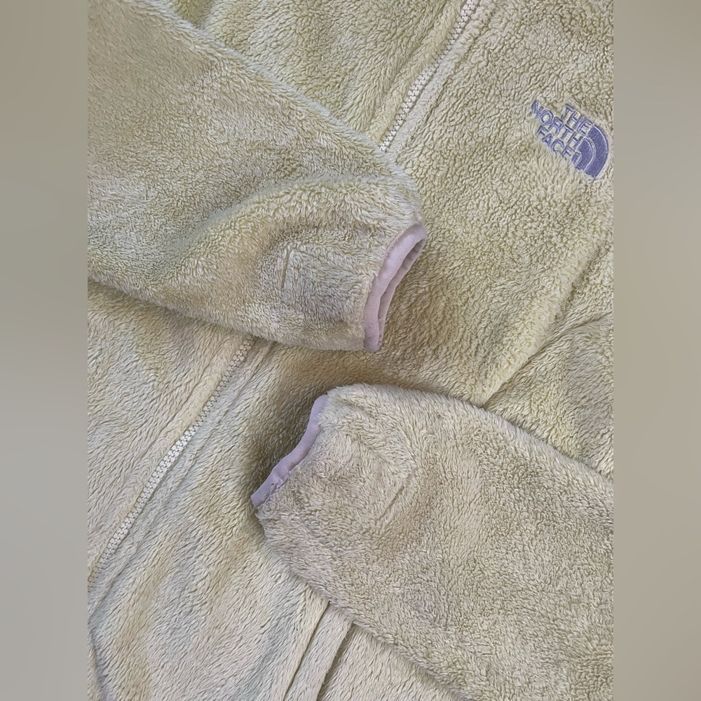 The North Face Light Yellow Fleece Jacket - Picture 4 of 15